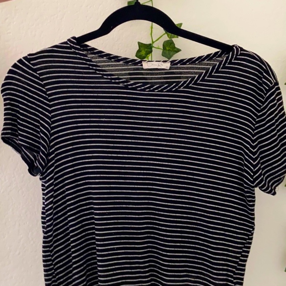 Striped cropped tee